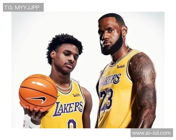 杜兰特雕像设计引发热议下半身雷霆上半身勇士一手篮网寓意深刻